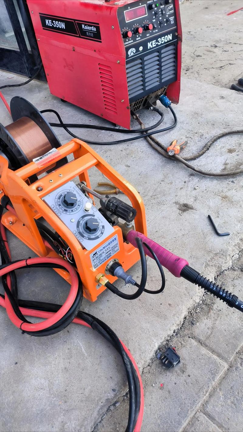 品牌二手350型二保焊機(jī)與等離子100型電焊機(jī) 選購、優(yōu)勢與維護(hù)指南